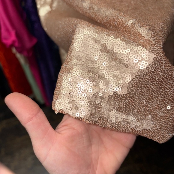 The Limited Sparkling Sequin Robe in Rose Gold - Picture 4 of 10